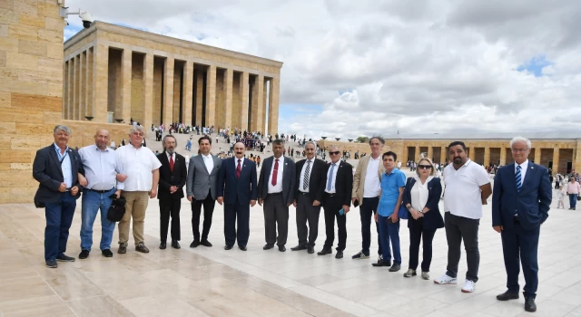 Uluslararası Gazeteciler Cemiyeti Ata’nın huzuruna çıktı