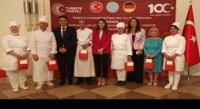 100'üncü Yıl'ın Yemeklerini Münih'in Ünlü Türk Aşçıları Hazırladı!