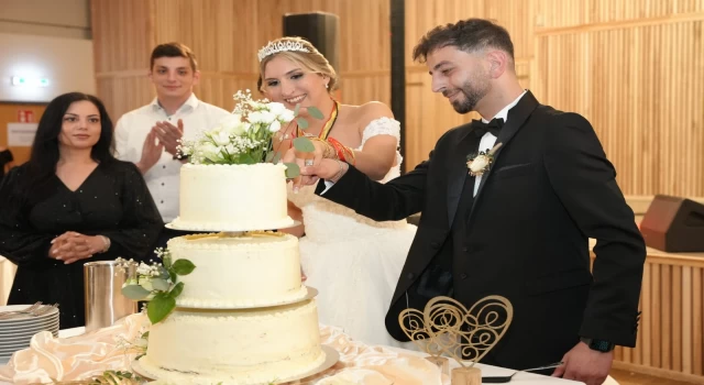 Mutlu Sona Değil, Sonsuz Mutluluğa İlk Adımı Attılar