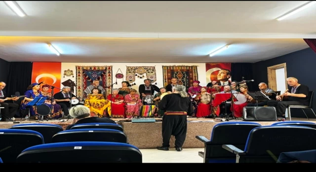 Kuşadası Kilim Türk Halk Müziği Korosu Üç Aylık Tatil Kararı Aldı