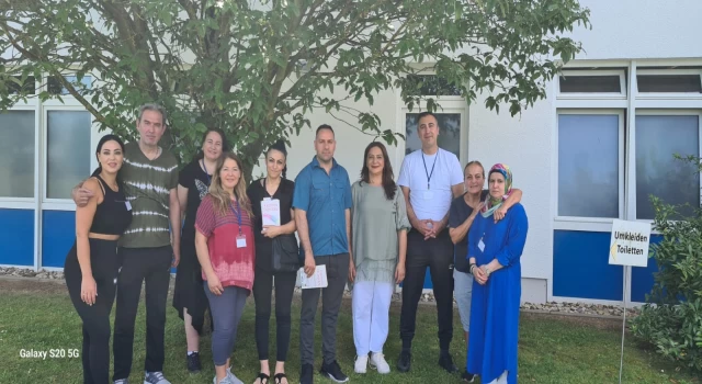 Profesyonel Yaşam ve Nefes Koçu Yazar Nuran Filiz, Regensburg’da Okur Sevenleriyle Buluştu 