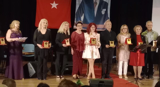 İZMİR'DE BESTEKAR VE SES SANATÇILARININ ONUR GECESİ