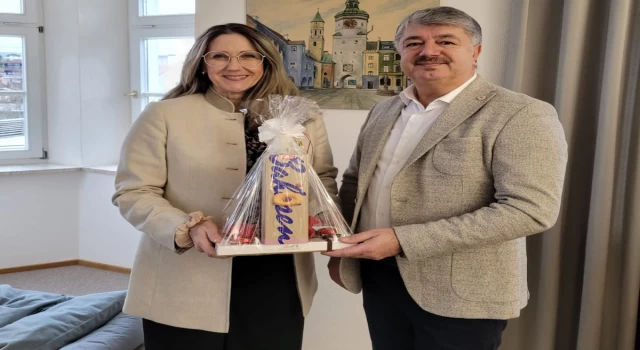 Vilsbiburg Belediye Başkanı Sibylle Entwistle'ye Türk Toplumundan Teşekkür