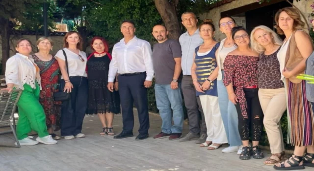 KUŞADASI HALK EĞİTİM RESİM KURSİYERLERİ YAPTIKLARI HARİKA ESERLERİ İBRAMAKİ'DE SERGİLİYORLAR