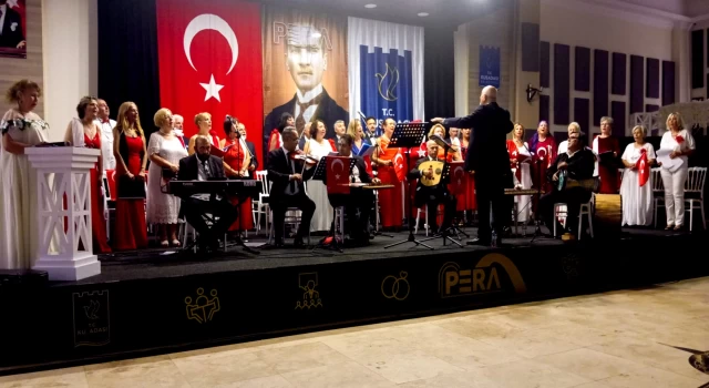 DÜNYA MEDENİYETLER KOROSU CUMHURİYETİMİZİN 102'İNCİ YILI MÜNASEBETİYLE BİR KONSER DÜZENLEDİ