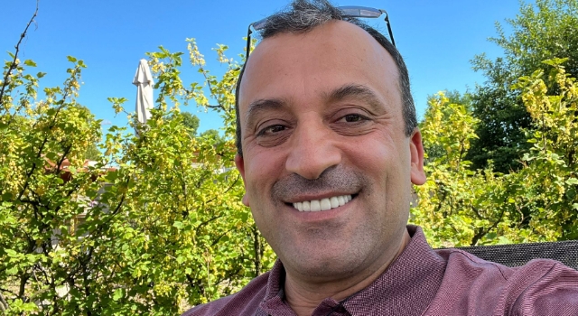 iLAHİYATÇI YAZAR FİKRET ÖZDEMİR'İN YAZILARI YANKI UYANDIRIYOR