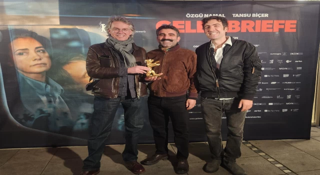 Münih’te “Sarı Zarflar” Filminin Galasında Yönetmen İlker Çatak Seyirciyle Buluştu