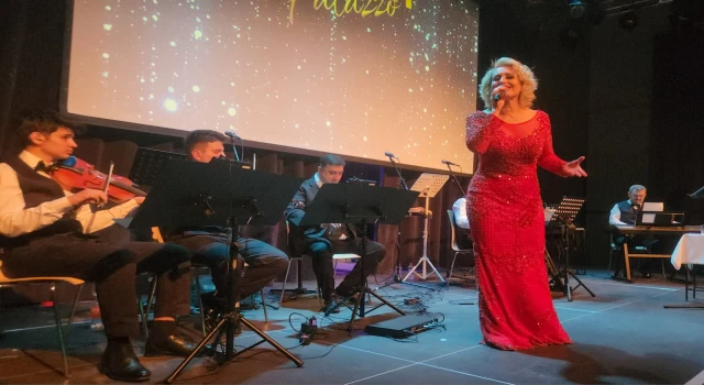 MÜNİH'TE TÜRK MÜZİĞİ RÜZGARİ; DENİZ GENCAY BÜYÜLEDİ