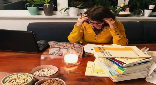"Öğrenmenin Yaşı Yok": 46 Yıl Sonra Yarım Kalan Hayalini Gerçekleştirdi