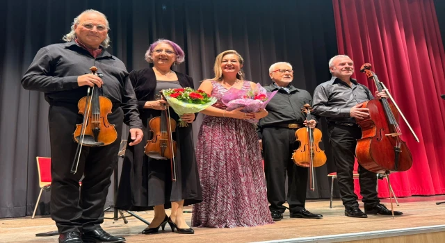 Siegen’de Müzik Ziyafeti: Soprano Olcay Özaytekin ve Odeon Quartett Seyircileri Büyüledi