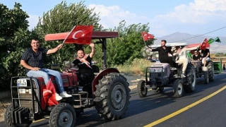 Başkan Dutlulu Ilgın Mahallesi’nde Traktör Konvoyu ile Karşılandı