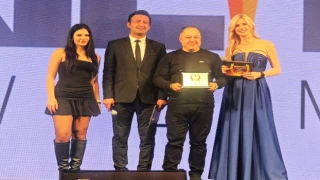 MÜNİH'İN SEVİLEN ORGANİZATÖRÜ HİMMET KILINÇ'A ANTALYA'DA TEŞEKKÜR PLAKETİ TAKDİM EDİLDİ