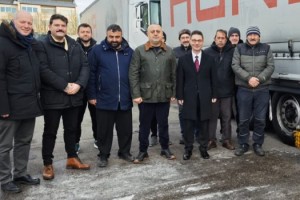 T.C. Münih Başkonsolosu Süalp Erdoğan'dan Yol Emekçileri TIR Şoförlerine Vefa ve Moral Ziyareti