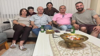 İZMİR’DE BAYRAM BULUŞMASI. FINDIK AİLESİ İZMİR’ ‘DE HAYDAR FINDIK’ A KONUK OLDU.