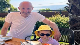 O ARTIK TORUN SEVİYOR